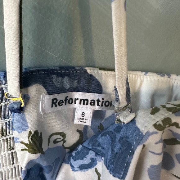 Reformation White and Blue Floral Crop Top - Picture 7 of 9
